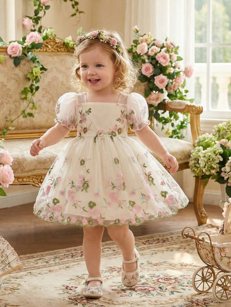فستان الأميرة الوردية 🌸